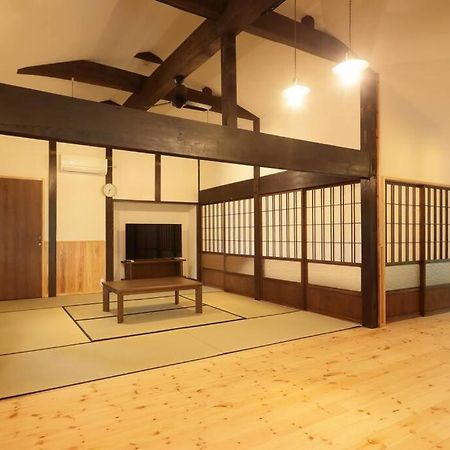 【コテージくぎの】大谷川沿いの露天風呂があるコテージ Minamiaso المظهر الخارجي الصورة